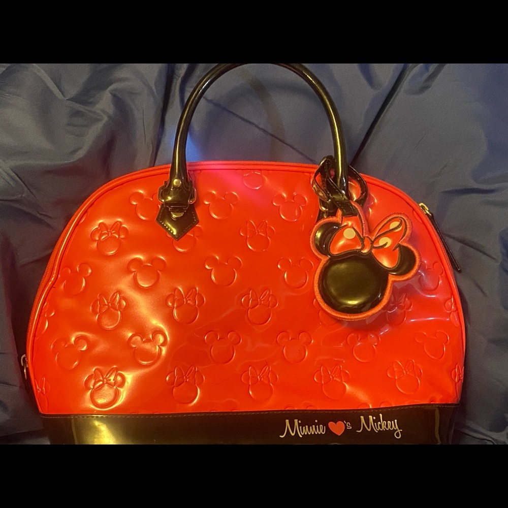 NEW Disney Loungefly Red Minnie Loves Mickey Embossed Bowling Bag Satche…